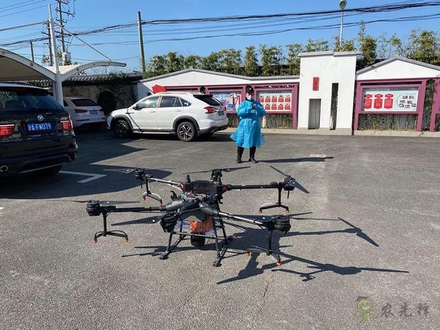 農業無人機變身&ldquo;運輸機&rdquo;，上海奉賢用無人機服務隔離人員