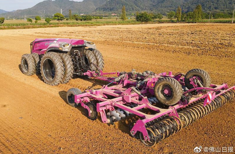 三水南山：&ldquo;巨無霸&rdquo;無人農機，炫酷亮相