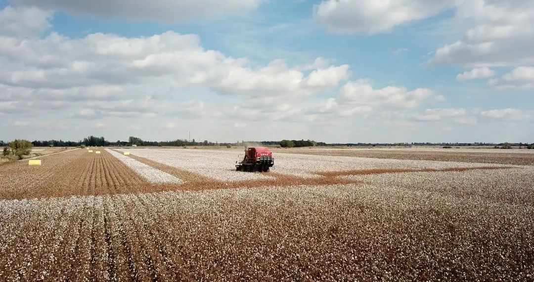 科技改變世界！智能農機助力中國！